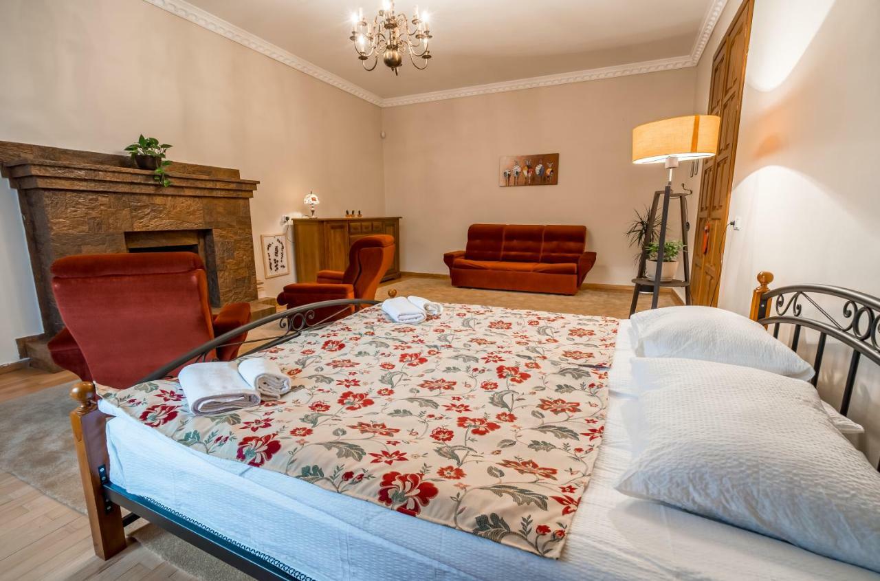 Rivendell Otel Borjomi Dış mekan fotoğraf